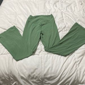 PINK flared leggings